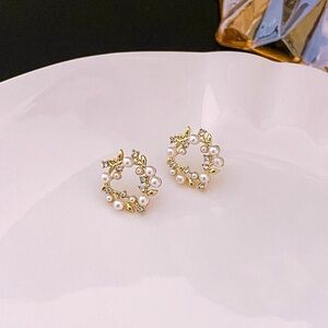 Stainless Steel Gold Pearl Wreath Stud Earrings